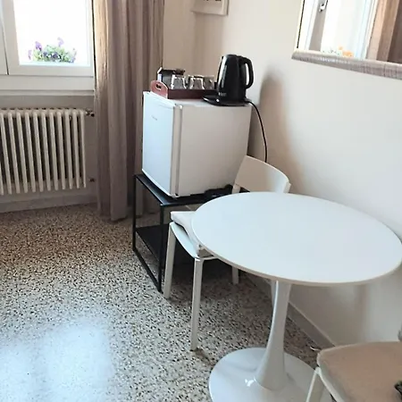 Private And Bathroom Close To Piazzale Roma In Venice Gæstehus *